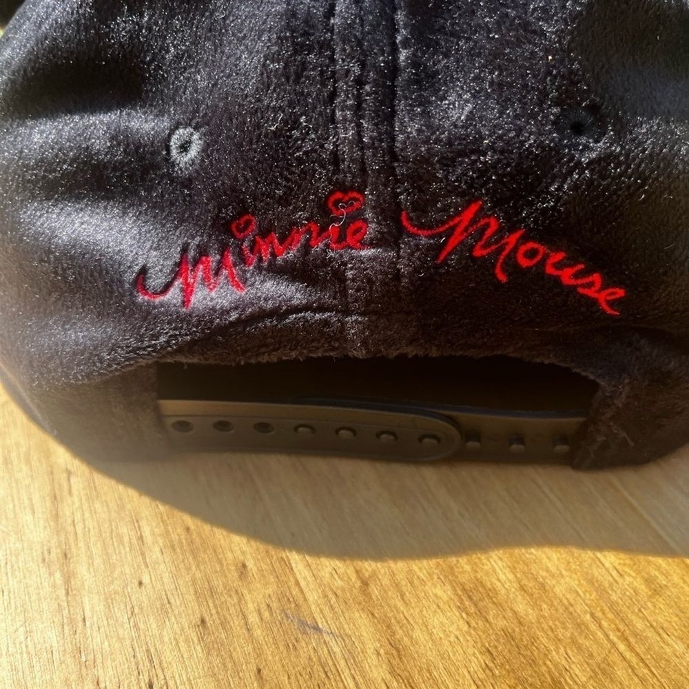 Disney Women's Minnie Mouse Hat w/ Red Polka Dot Bow Velour SOUVENIR OS GIFT NEW - Picture 11 of 11